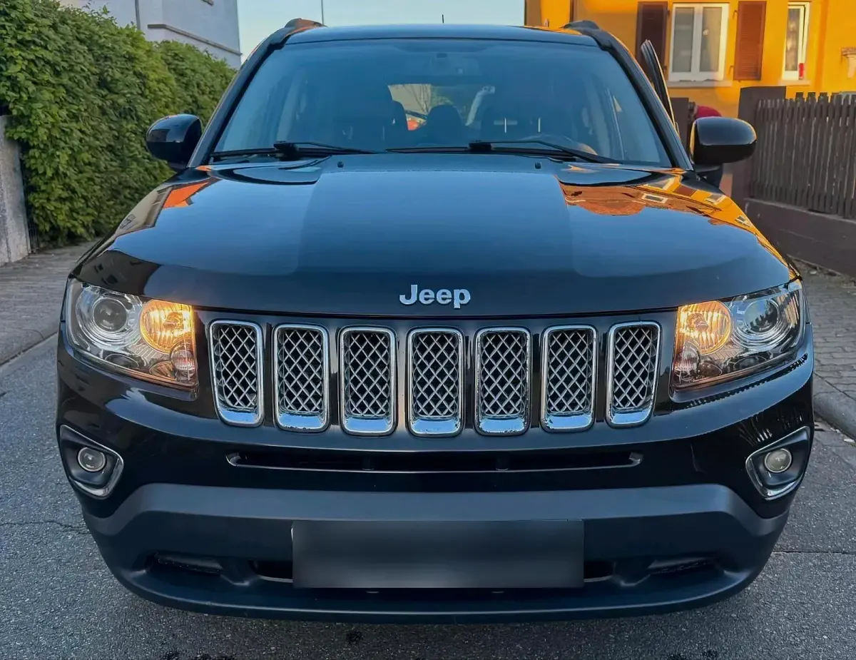Usata Jeep Compass 163 CV (119 kW) 2013 Nero SUV