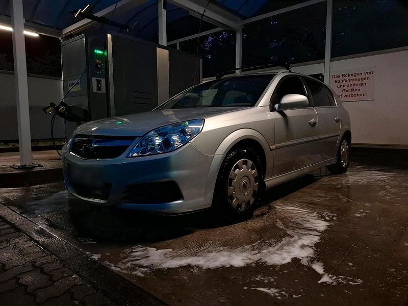 Silber Gebraucht 2006 Opel Signum Kombi | 820 € (Superpreis) - Bild 1/4