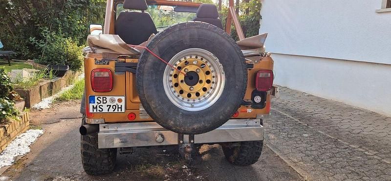 Gebraucht Jeep CJ 121 PS (88 kW) 1986 Gold SUV