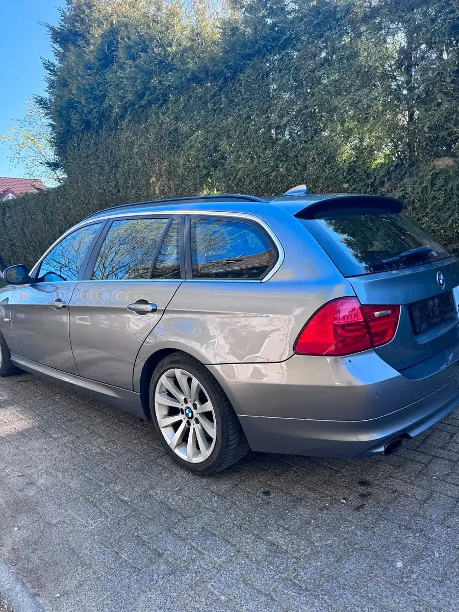 Second-hand BMW 320 184 CP (135 kW) 2012 Argintiu Break