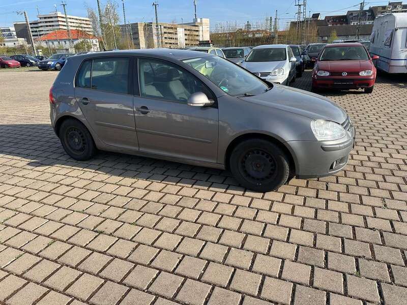 Grau Gebraucht 2007 VW Golf V Kleinwagen | 1.800 € (Fairer Preis) - Bild 1/4