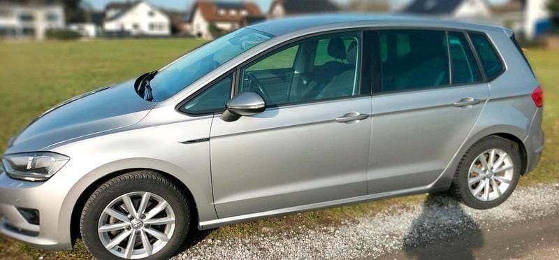 Gebraucht VW Golf VII LOUNGE 125 PS (91 kW) 2015 Silber Limousine