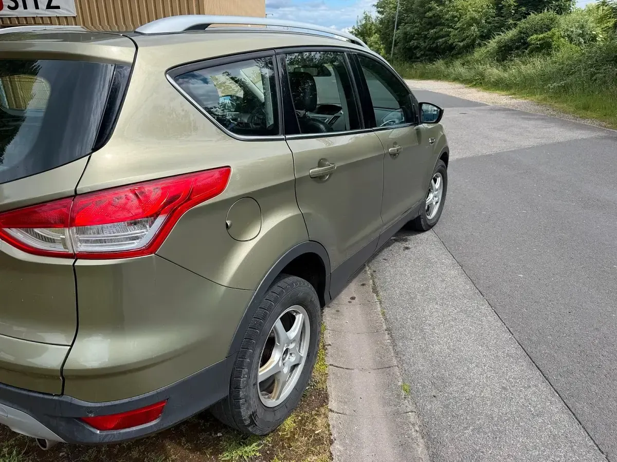 Gebraucht Ford Kuga Titanium 163 PS (119 kW) 2014 Braun SUV