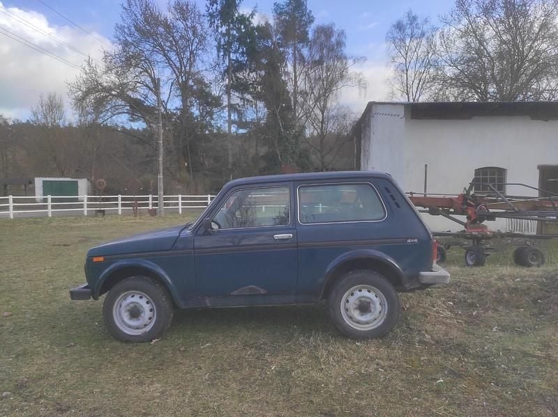 Gebraucht Lada niva 82 PS (60 kW) 2005 Grün SUV