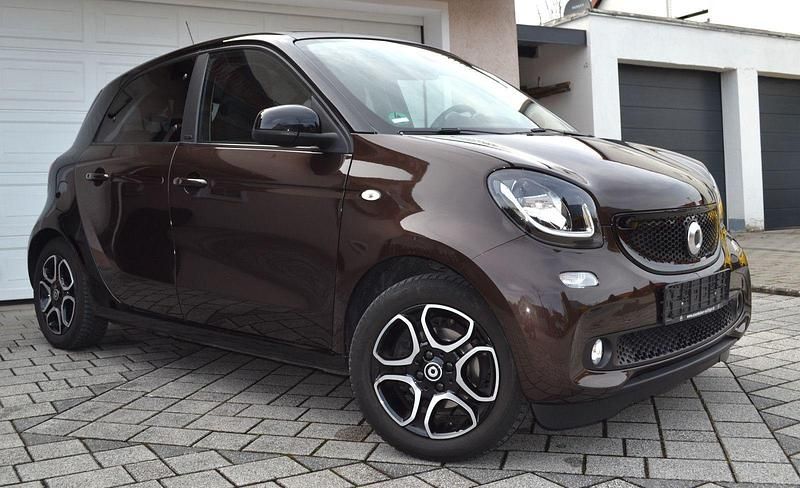 Gebraucht Smart ForFour 90 PS (66 kW) 2018 Braun Kleinwagen