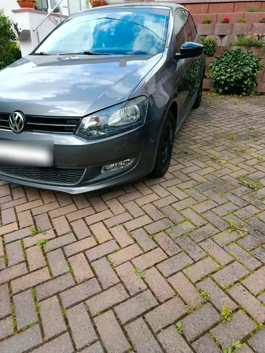 Gebraucht VW Polo 60 PS (44 kW) 2012 Grau Kleinwagen