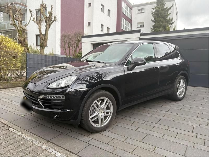 Gebraucht Porsche Cayenne 300 PS (220 kW) 2011 Schwarz SUV