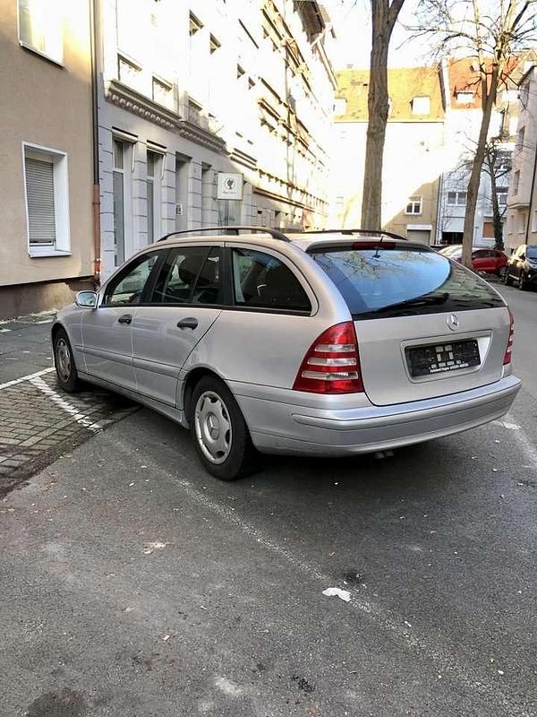 Gebraucht Mercedes C200 Elegance 122 PS (89 kW) 2007 Grau Kombi