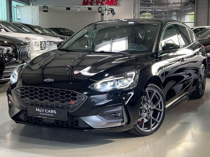 Schwarz Gebraucht 2019 Ford Focus ST Limousine | 17.980 € (Guter Preis) - Bild 1/4