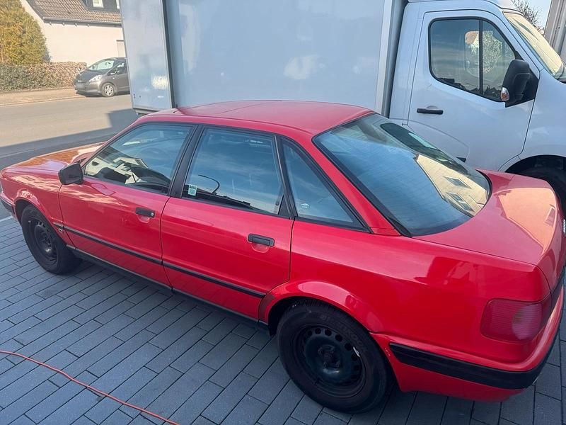 Gebraucht Audi 80 66 PS (48 kW) 1993 Rot Limousine