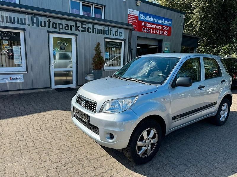 Silber Gebraucht 2012 Daihatsu Terios SUV | 5.499 € (Guter Preis) - Bild 1/4
