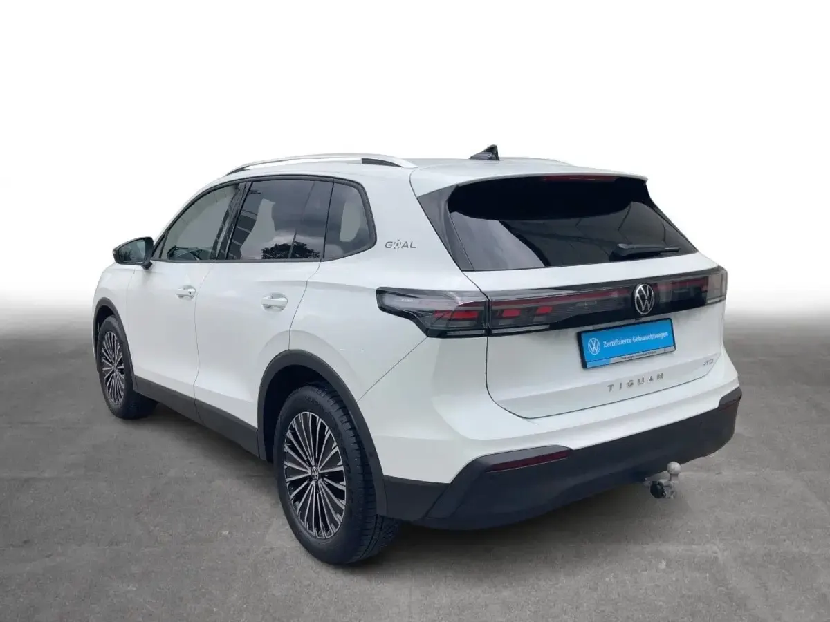 Gebraucht VW Tiguan Goal 131 PS (96 kW) 2025 Pure white SUV