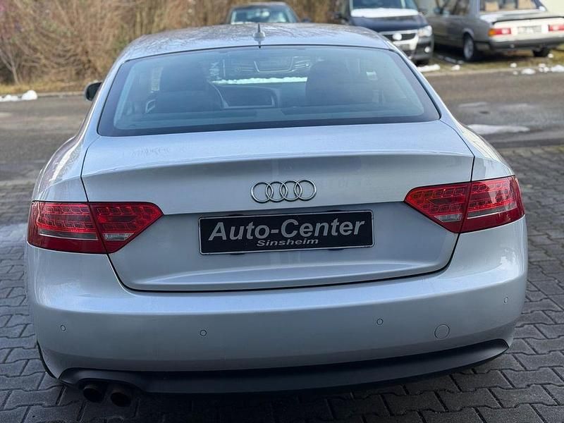 Gebraucht Audi A5 Sport 160 PS (117 kW) 2010 Silber Coupé