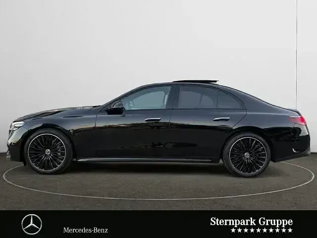 Gebraucht Mercedes E200 AMG 204 PS (150 kW) 2025 Obsidianschwarz Limousine