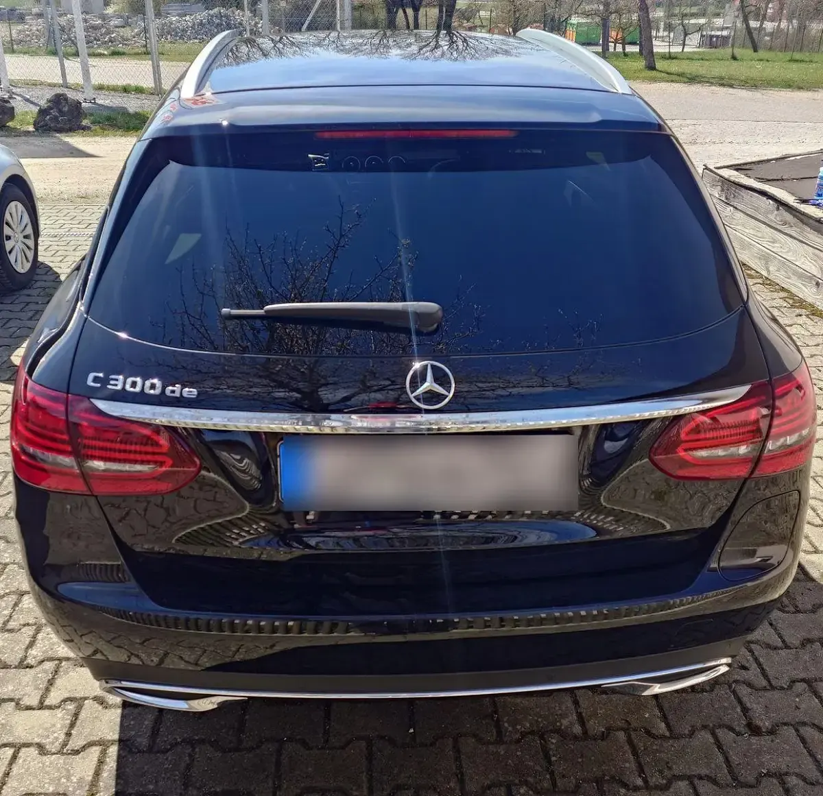 Gebraucht Mercedes C300e 194 PS (142 kW) 2019 Schwarz Kombi