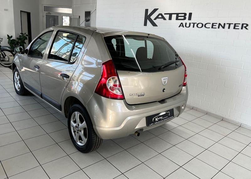 Gebraucht Dacia Sandero Ambiance 75 PS (55 kW) 2009 Grau Limousine