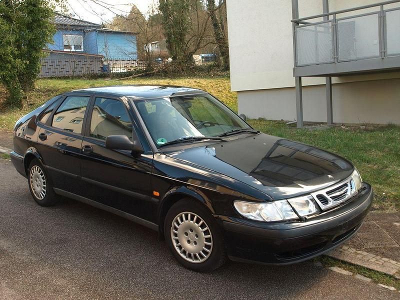 Schwarz Gebraucht 1999 Saab 9-3 Limousine | 1.250 € (Fairer Preis) - Bild 1/4