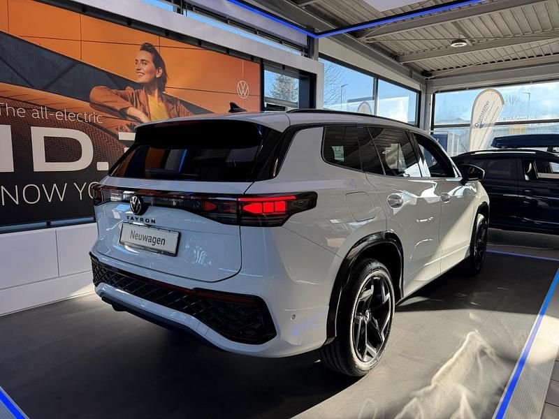 Neu VW Tayron R-line 150 PS (110 kW) 2025 Schwarz SUV