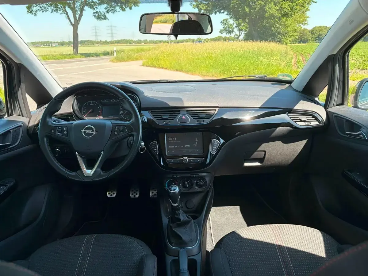 Gebraucht Opel Corsa Color Edition 90 PS (66 kW) 2017 Schwarz Kleinwagen