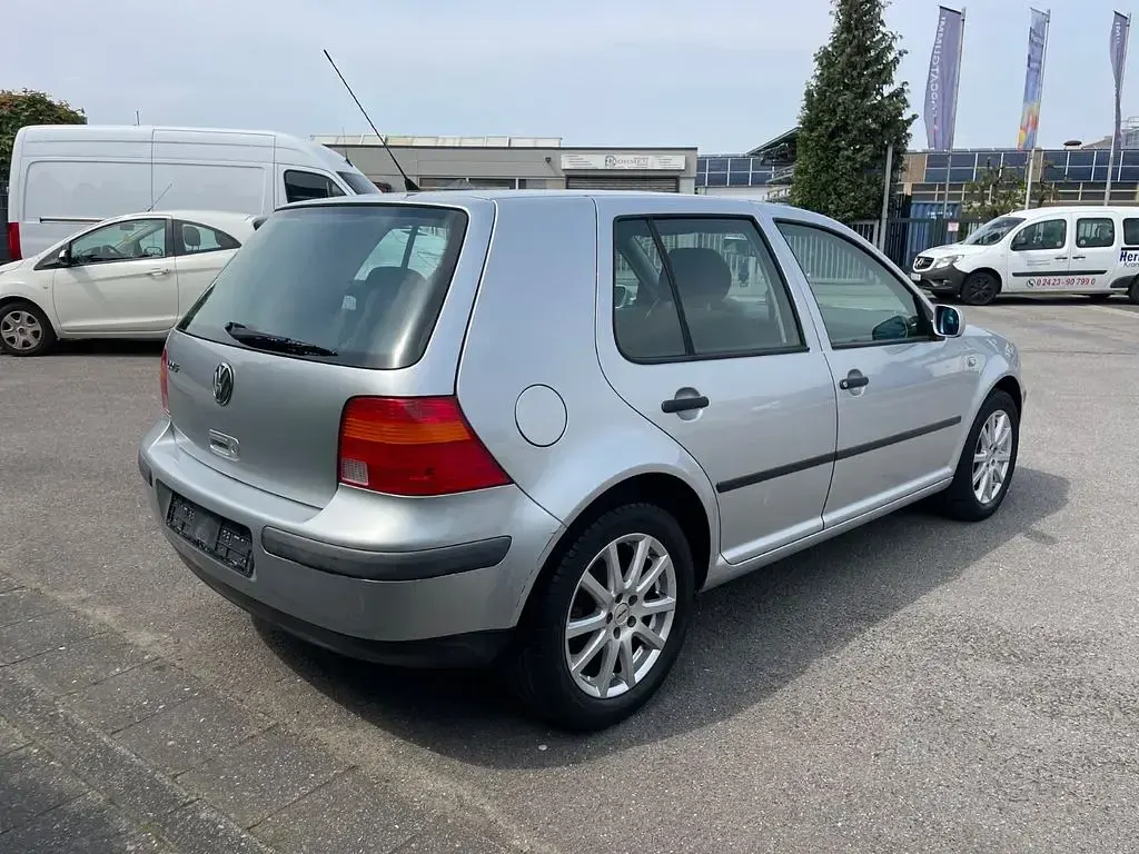 Gebraucht VW Golf III Comfortline 75 PS (55 kW) 1999 Silber Limousine