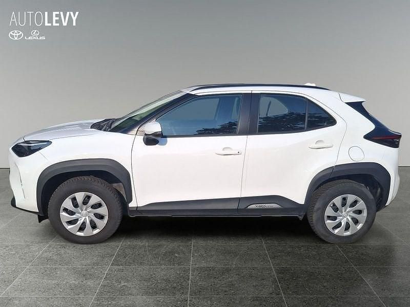 Schneeweiss Gebraucht 2024 Toyota Yaris Cross Business Edition SUV | 22.890 € (Guter Preis) - Bild 1/3