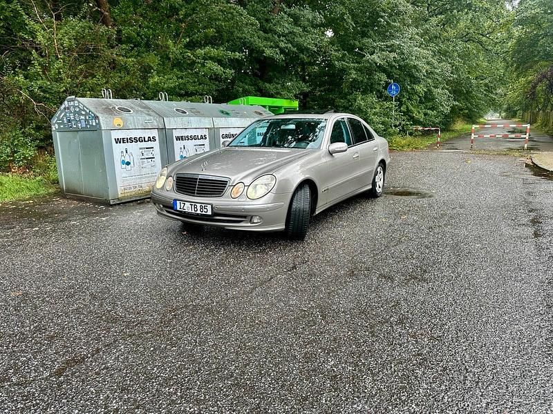 Gebraucht Mercedes E280 Avantgarde 231 PS (169 kW) 2005 Silber Limousine