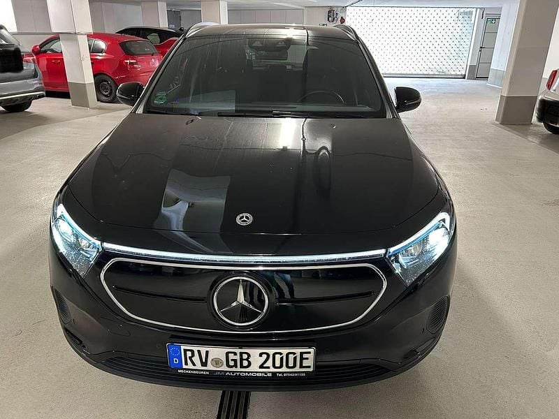 Gebraucht Mercedes EQA300 Progressive 167 kW (228 PS) 2021 Schwarz SUV