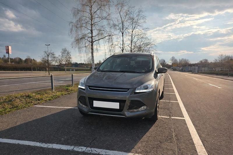 Gebraucht Ford Kuga 163 PS (119 kW) 2013 Grau SUV