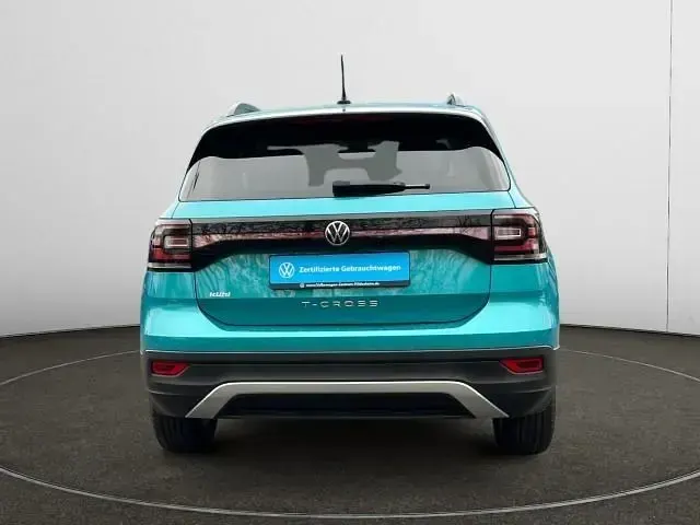 Gebraucht VW T-Cross Beats 95 PS (69 kW) 2022 Makenatürkis metallic SUV