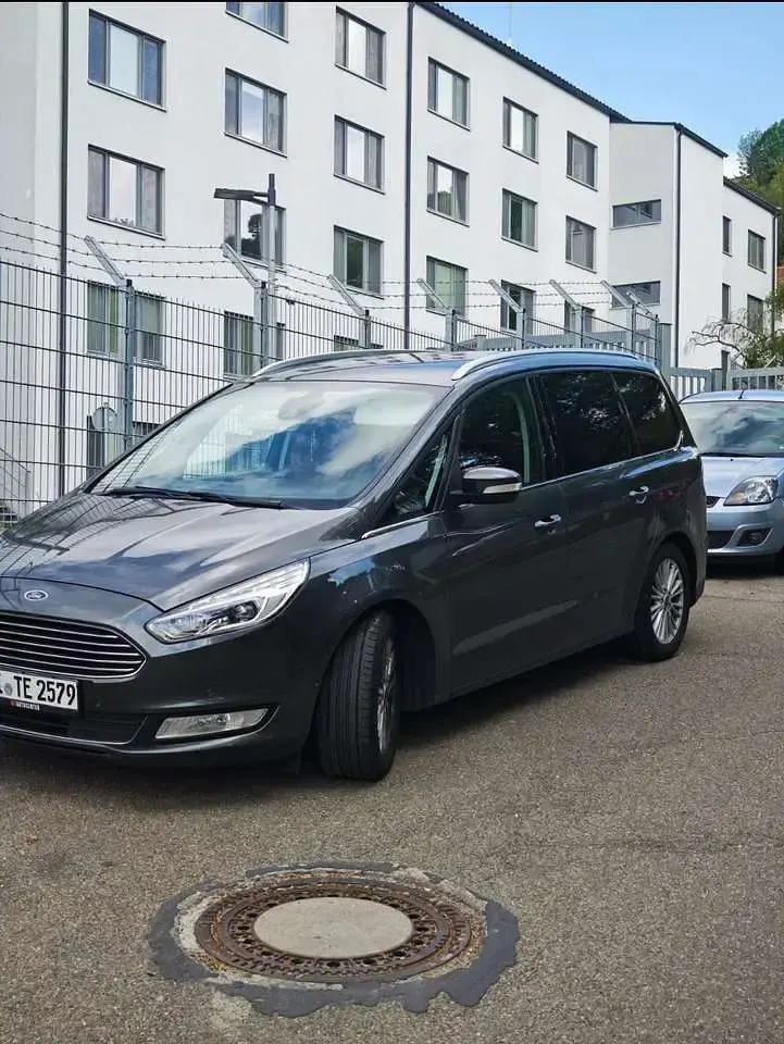 Gebraucht Ford Galaxy Titanium 179 PS (131 kW) 2017 Van / Kleinbus