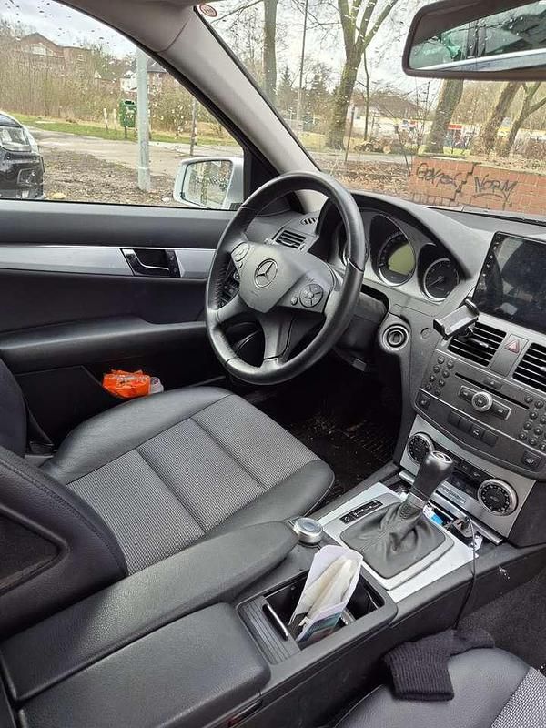 Gebraucht Mercedes 180 156 PS (114 kW) 2011 Limousine