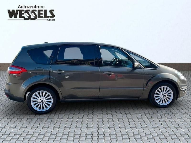 Gebraucht Ford S-MAX Trend 116 PS (85 kW) 2015 Grün Van / Kleinbus