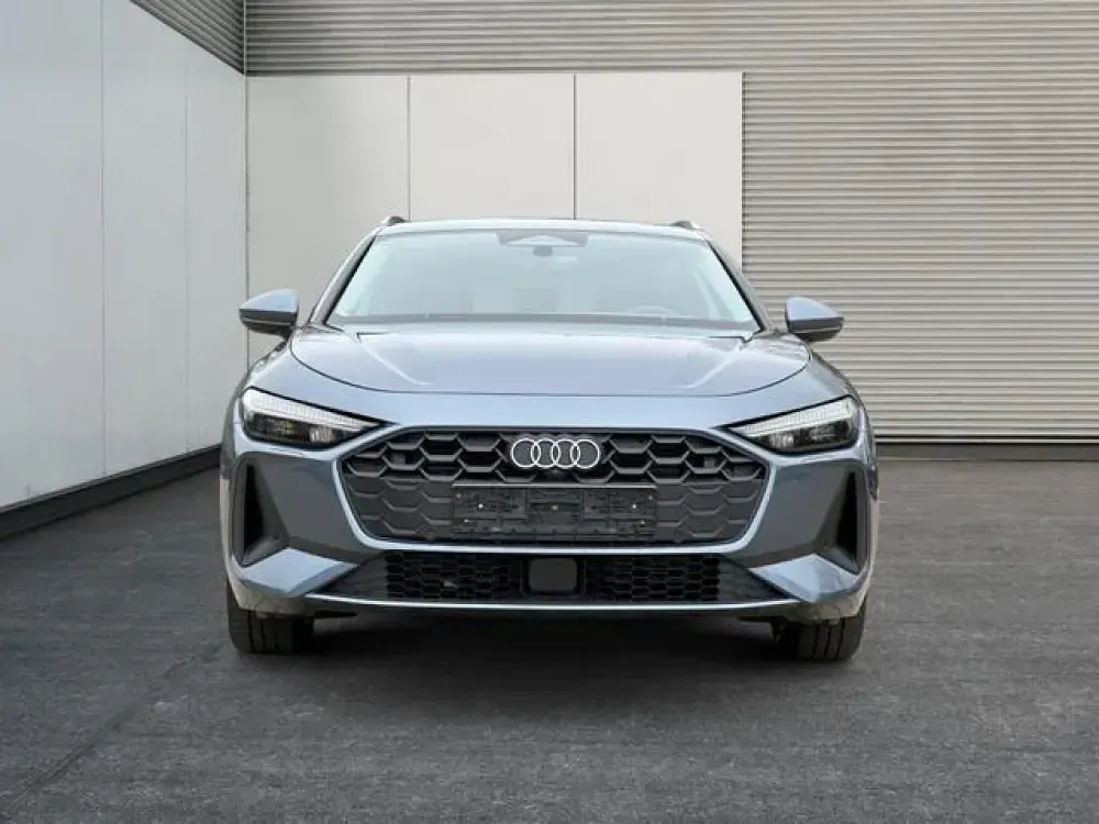 Second-hand Audi A5 204 CP (150 kW) 2024 Albastru Break