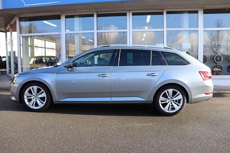 Gebraucht Skoda Superb Style 190 PS (139 kW) 2015 Business grau metallic Kombi