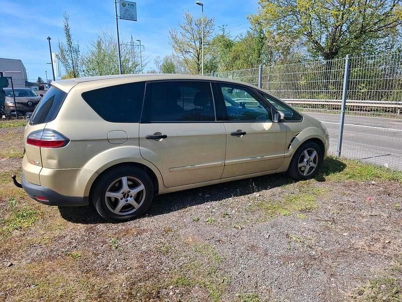Gebraucht Ford S-MAX 125 PS (91 kW) 2008 Gold Van / Kleinbus