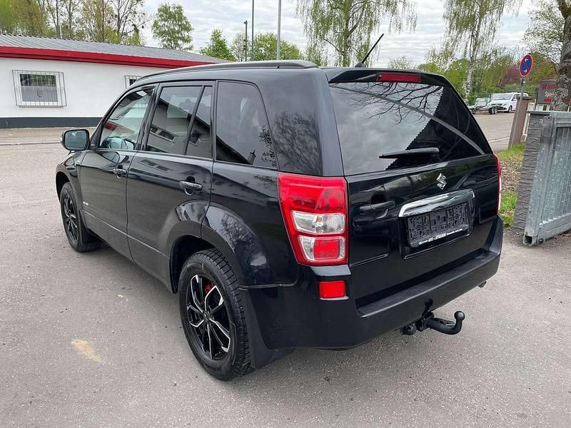 Usado Suzuki Vitara 129 HP (94 kW) 2014 Preto SUV