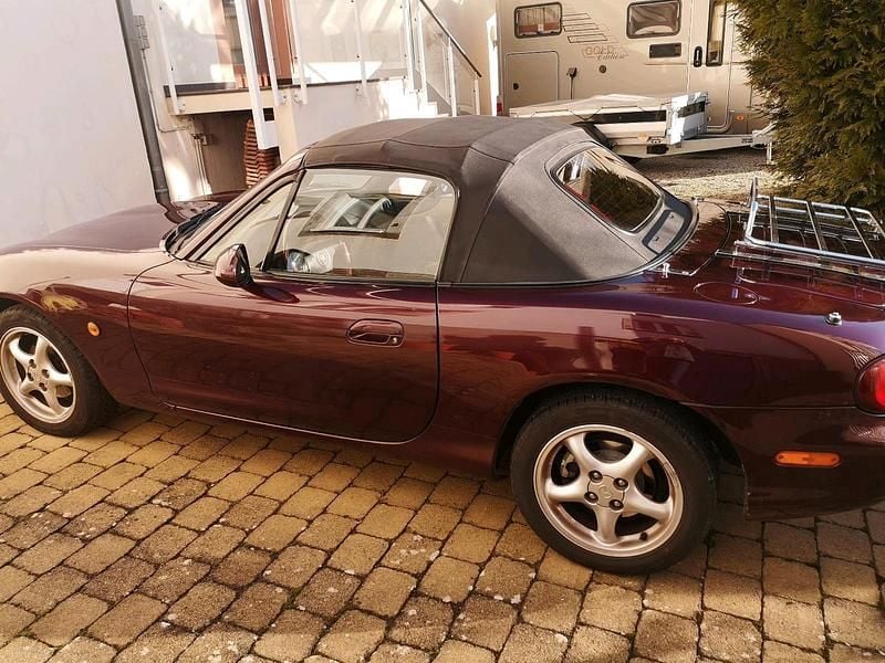 Gebraucht Mazda MX5 140 PS (102 kW) 2000 Rot Cabrio