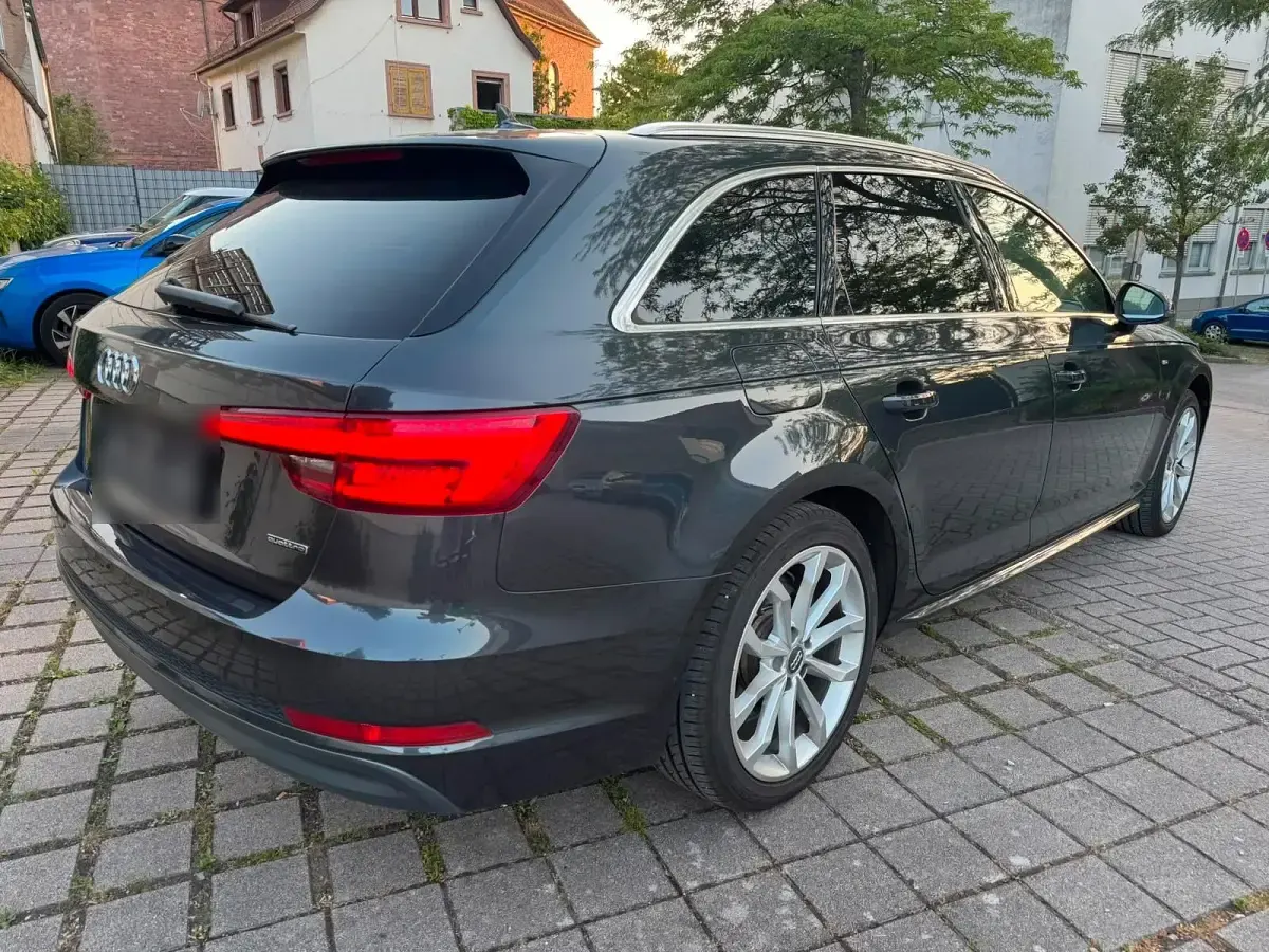 Gebraucht Audi A4 S-Line 190 PS (139 kW) 2016 Grau Kombi