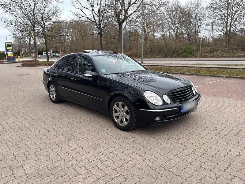 Gebraucht Mercedes E280 231 PS (169 kW) 2005 Schwarz Limousine