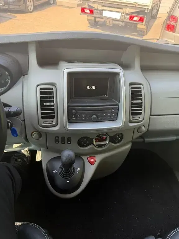 Gebraucht Renault Trafic 114 PS (83 kW) 2014 Grau Van / Kleinbus