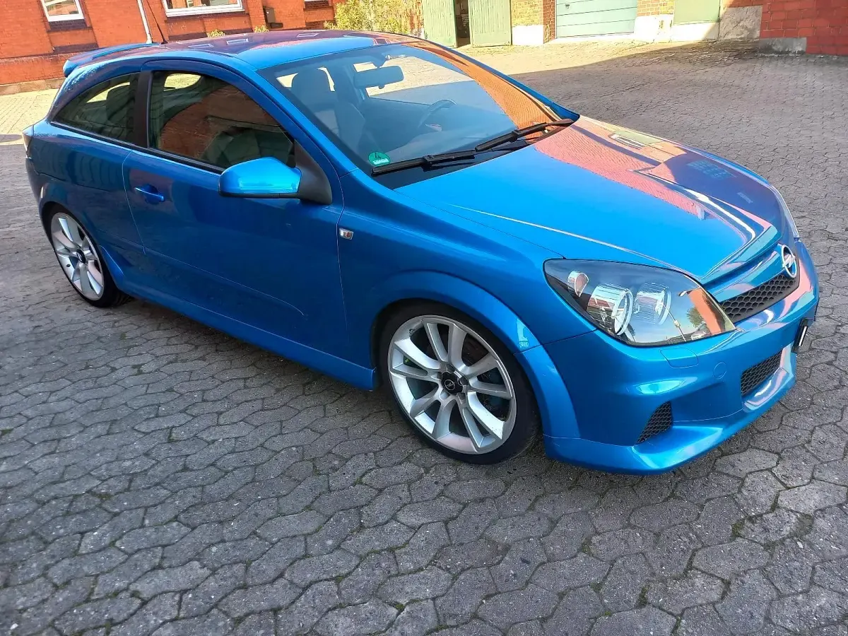 Usata Opel Astra OPC 241 CV (177 kW) 2005 Blu Berlina