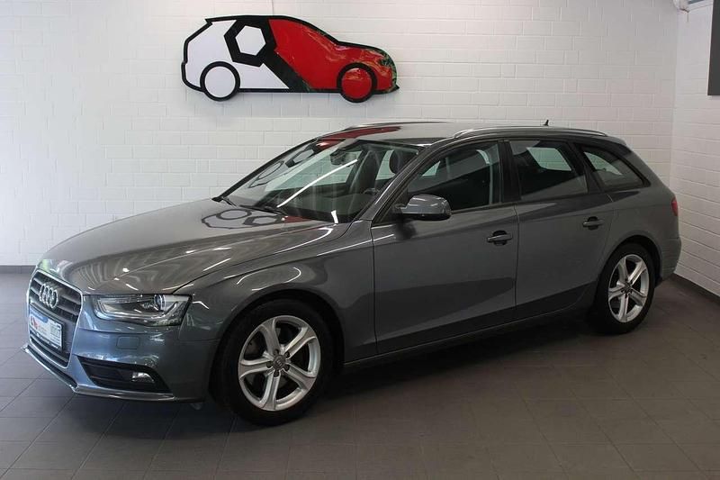 Monsungrau Gebraucht 2014 Audi A4 Ambition Kombi | 14.590 € (Etwas zu teuer) - Bild 1/4