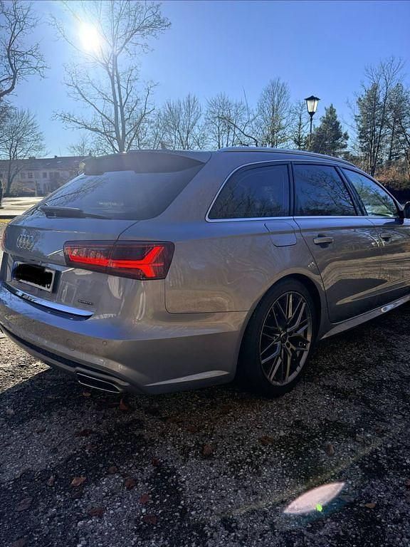 Gebraucht Audi A6 Comfort 320 PS (235 kW) 2016 Grau Kombi