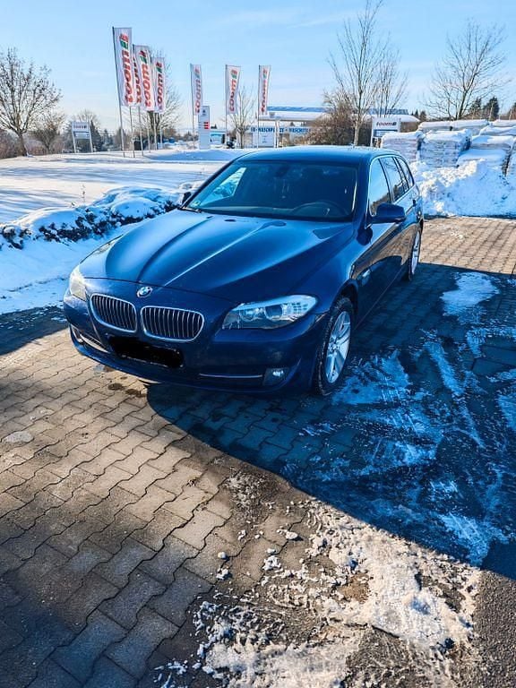 Blau Gebraucht 2012 BMW 520 Kombi | 5.800 € (Guter Preis) - Bild 1/4