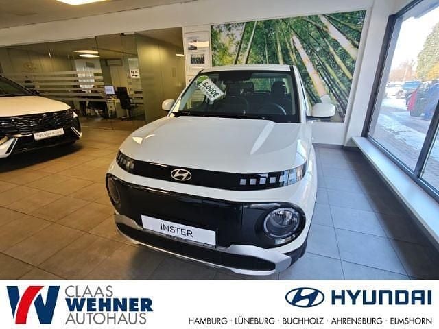 Neu Hyundai Inster Select 85 kW (116 PS) 2025 Weiss Kleinwagen