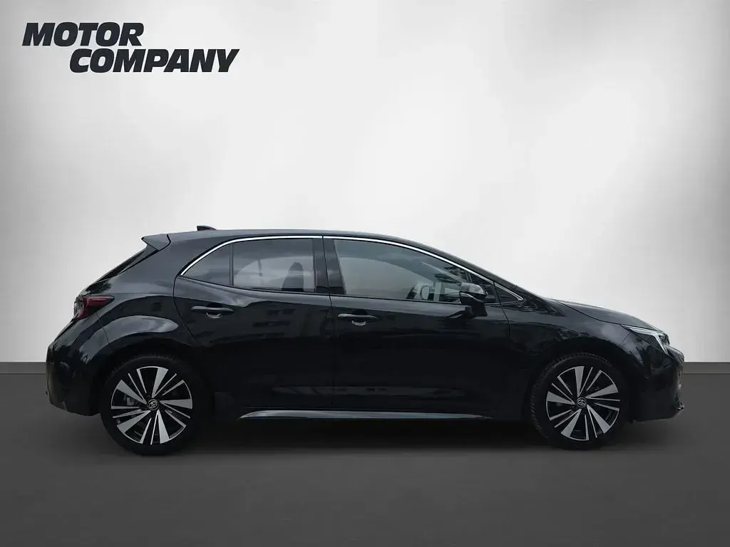 Gebraucht Toyota Corolla Basis 140 PS (102 kW) 2025 Schwarz Limousine