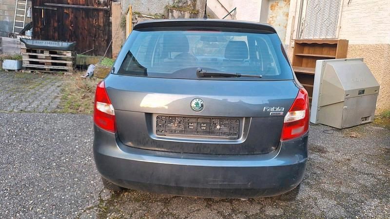Gebraucht Skoda Fabia 79 PS (58 kW) 2007 Silber Kleinwagen