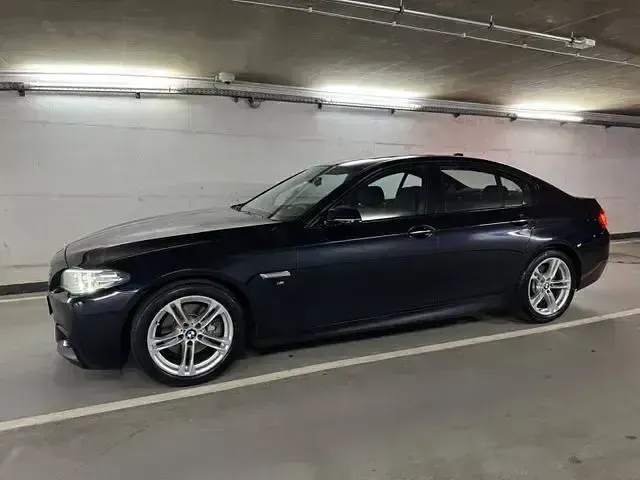 Gebraucht BMW 520 M Sport 184 PS (135 kW) 2015 Schwarz Limousine