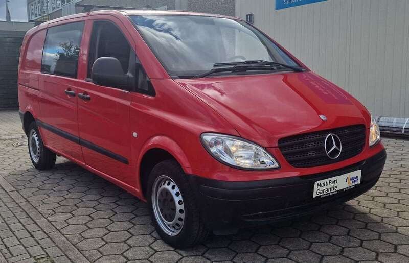 Magmarot Gebraucht 2009 Mercedes Vito Van / Kleinbus | 8.790 € (Fairer Preis) - Bild 1/4