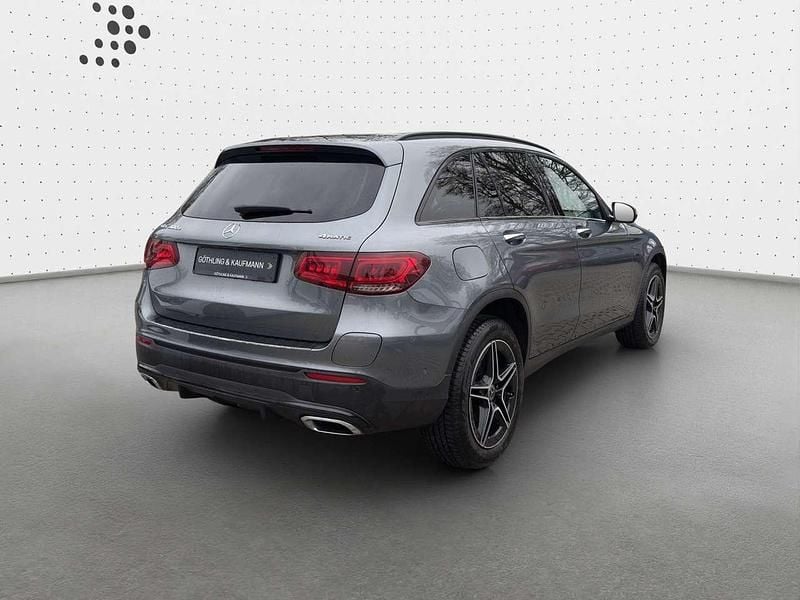 Gebraucht Mercedes GLC300e AMG line 211 PS (155 kW) 2020 Grau Limousine